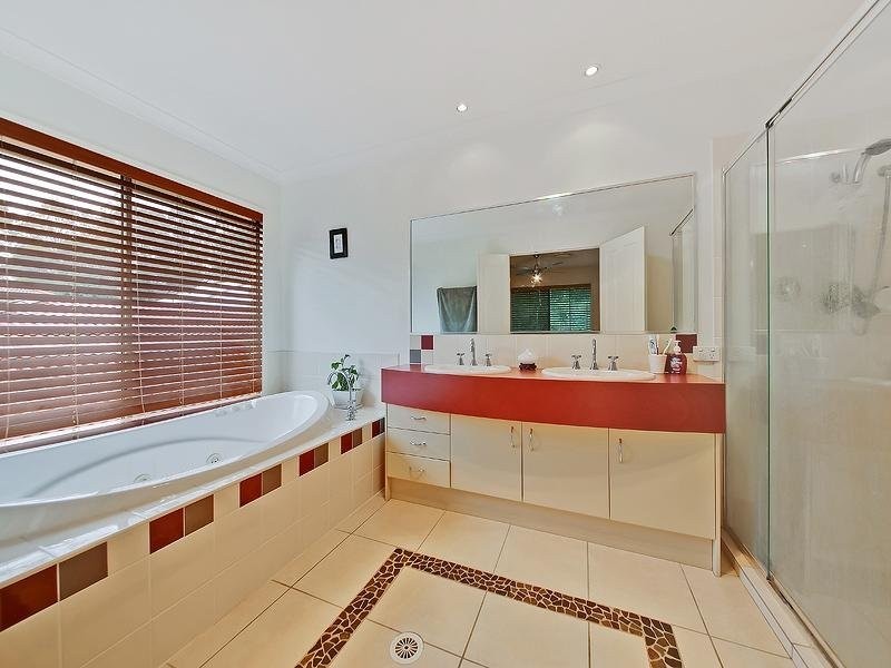 41 Brookside Pl, Lota QLD 4179