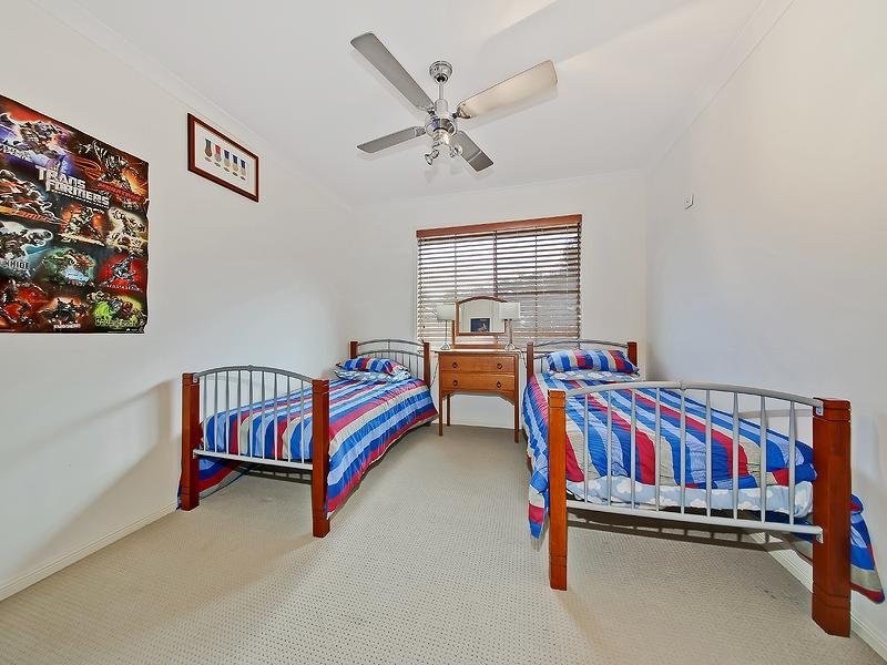 41 Brookside Pl, Lota QLD 4179