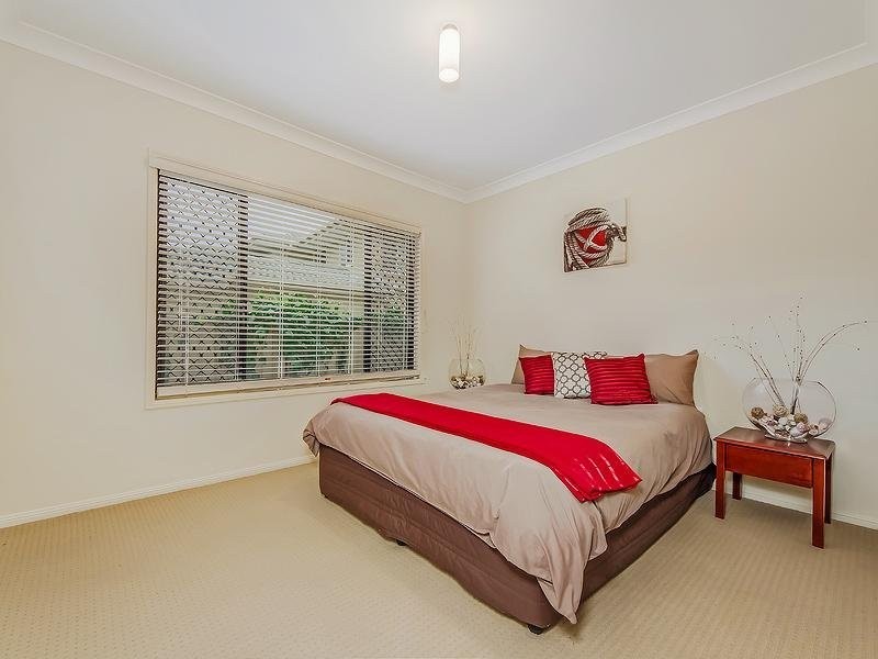 31 Saunders  Pl, Wynnum QLD 4178