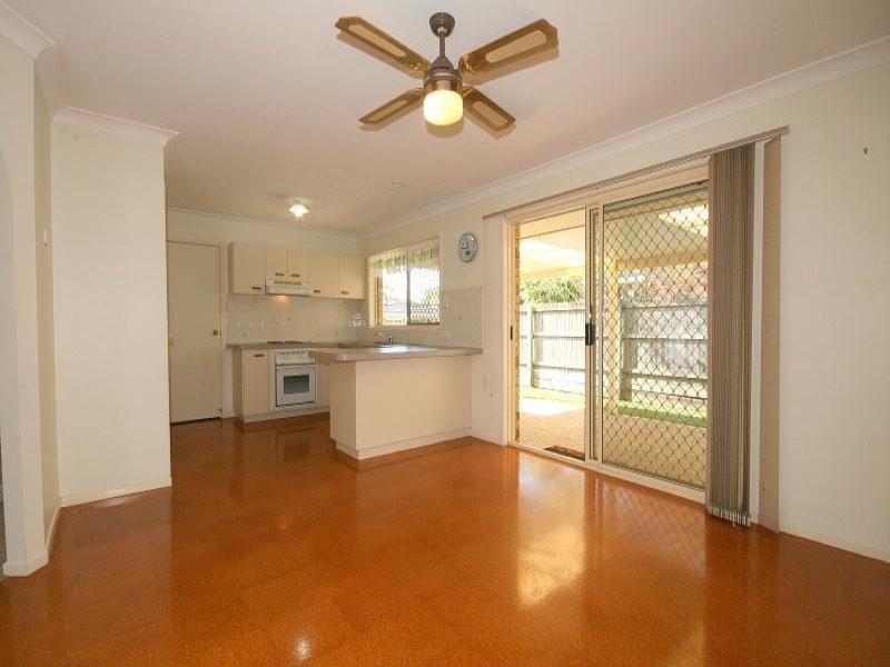 83 Schooner Cct, Manly West QLD 4179