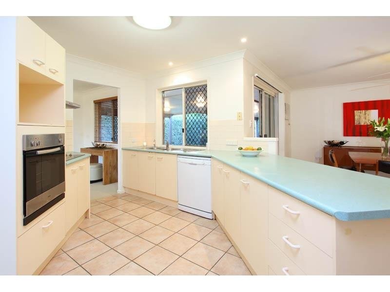 2 Auriga Cl, Wynnum QLD 4178
