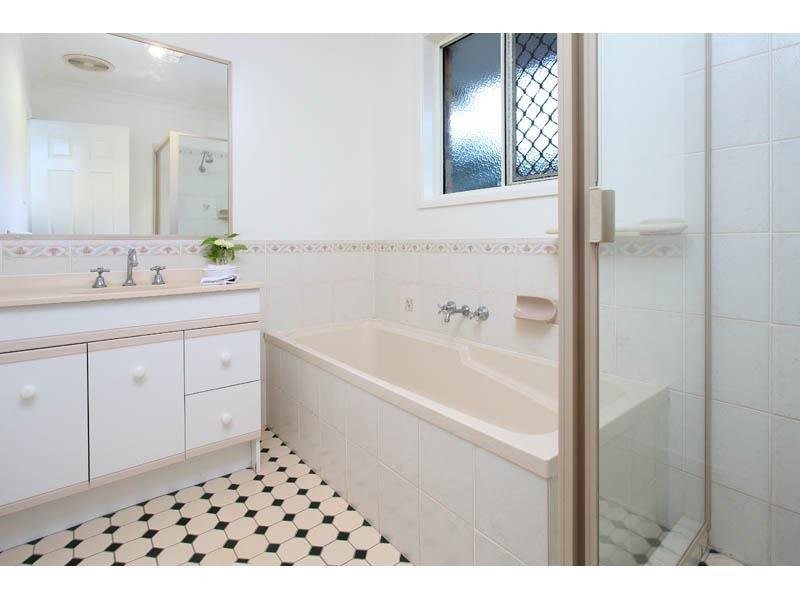 2 Auriga Cl, Wynnum QLD 4178