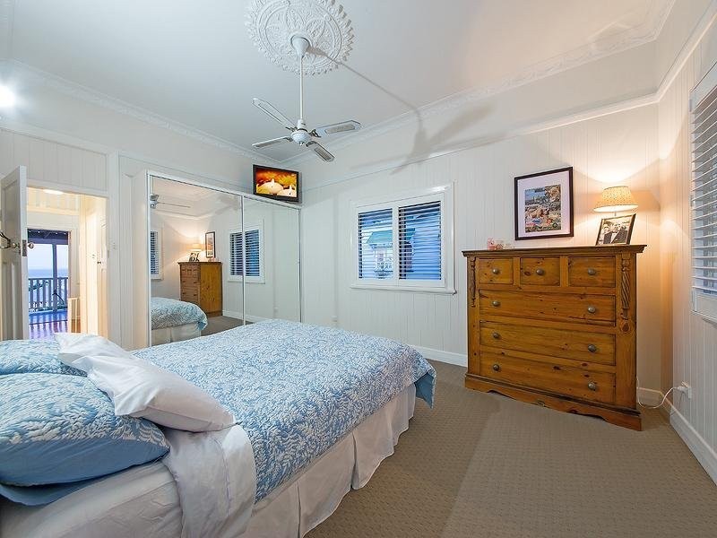 2 Kingsley Tce, Wynnum QLD 4178