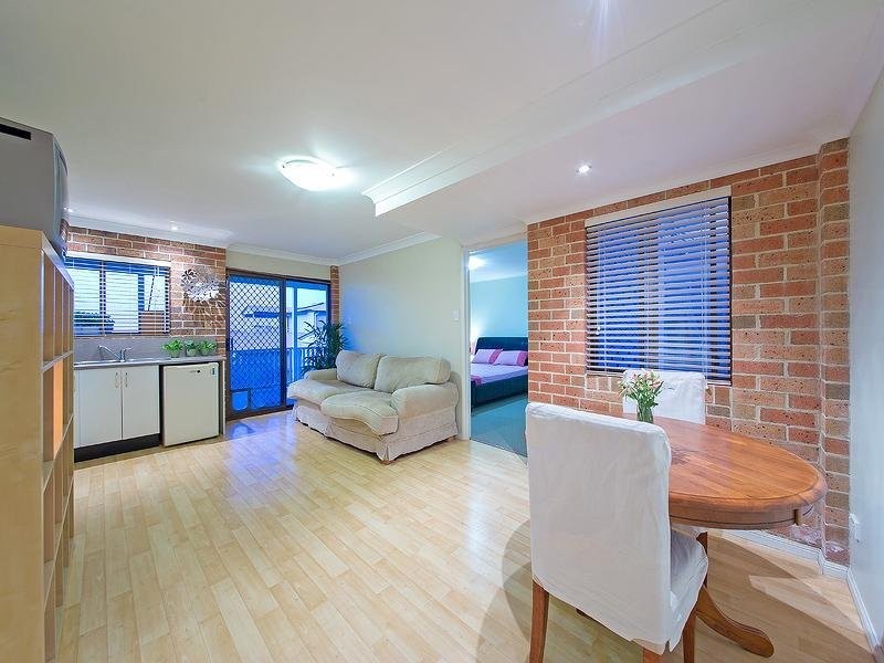 2 Kingsley Tce, Wynnum QLD 4178
