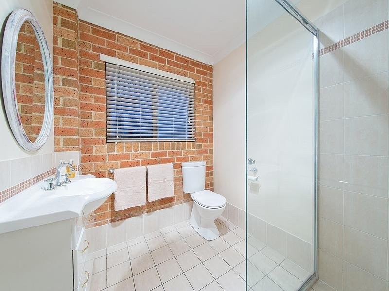 2 Kingsley Tce, Wynnum QLD 4178
