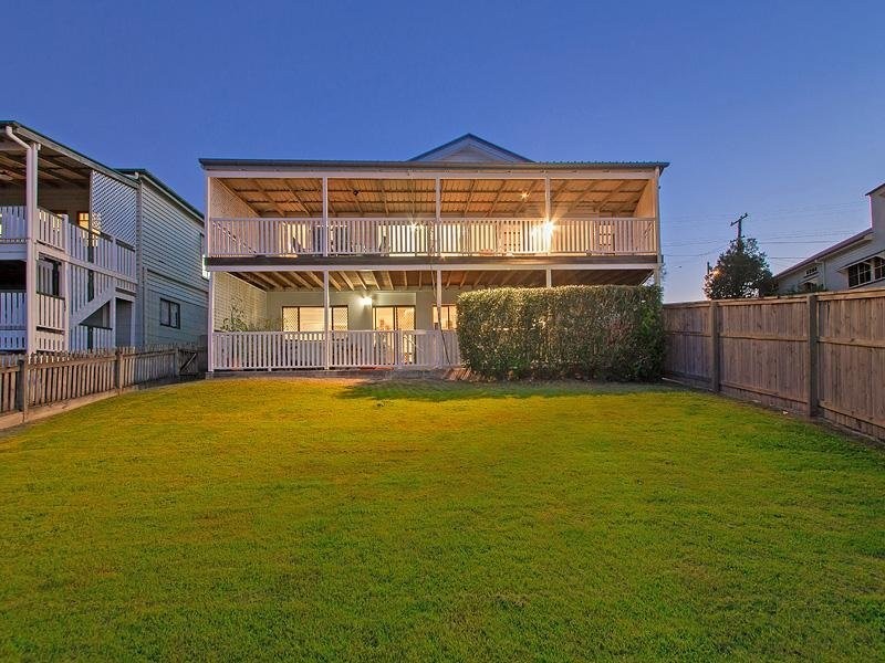 2 Kingsley Tce, Wynnum QLD 4178