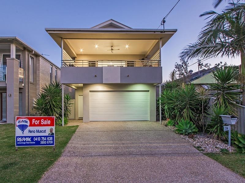 24 Orallo St, Lota QLD 4179