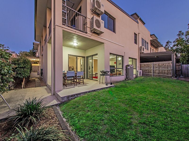 10/51-55 Daniells St, Carina QLD 4152