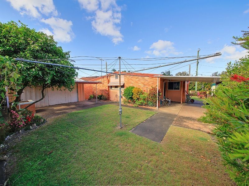 15 Brockworth St, Wynnum West QLD 4178