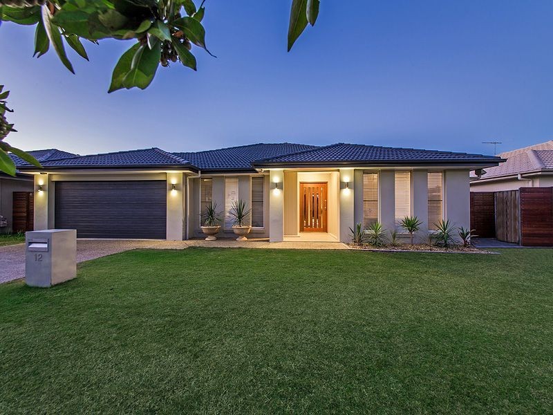12 Foxwood Cct, Wakerley QLD 4154