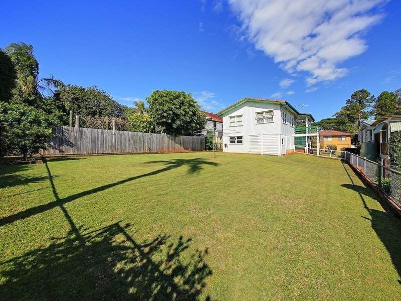 18 Tulkara Street, Manly West QLD 4179