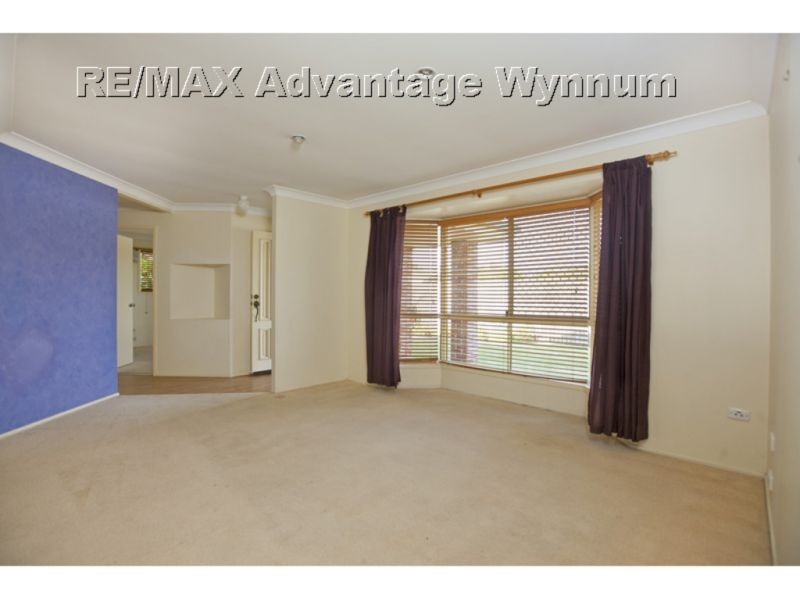 19 Poinciana St, Wynnum West QLD 4178