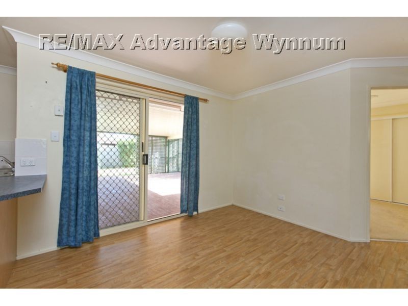 19 Poinciana St, Wynnum West QLD 4178