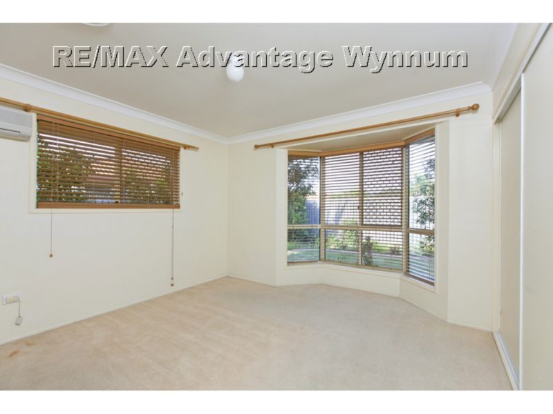 19 Poinciana St, Wynnum West QLD 4178