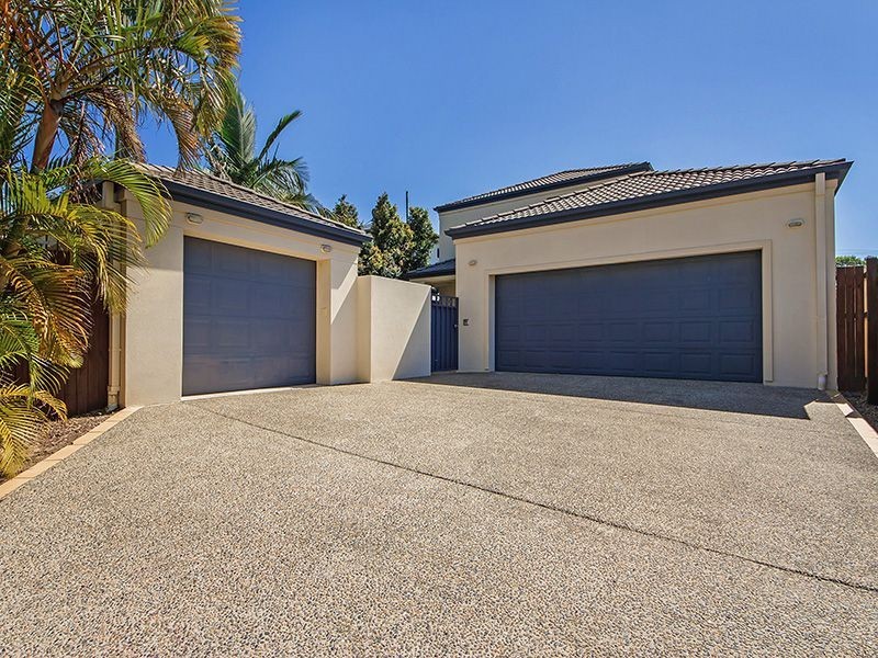 92 Central Street, Labrador QLD 4215