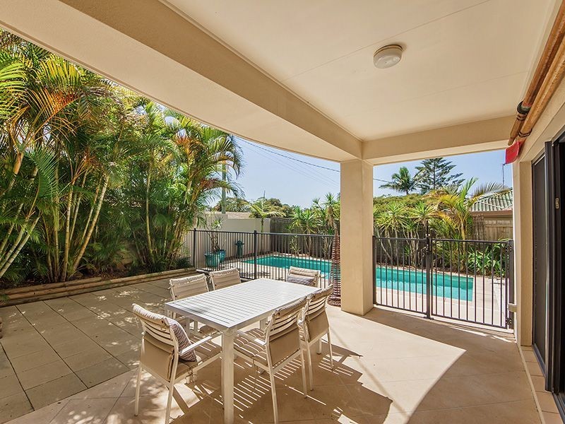 92 Central Street, Labrador QLD 4215