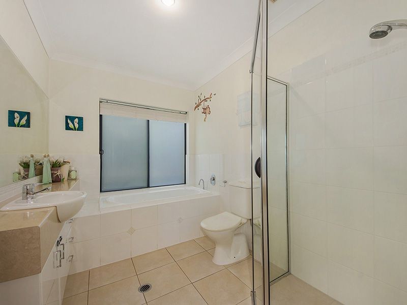 92 Central Street, Labrador QLD 4215