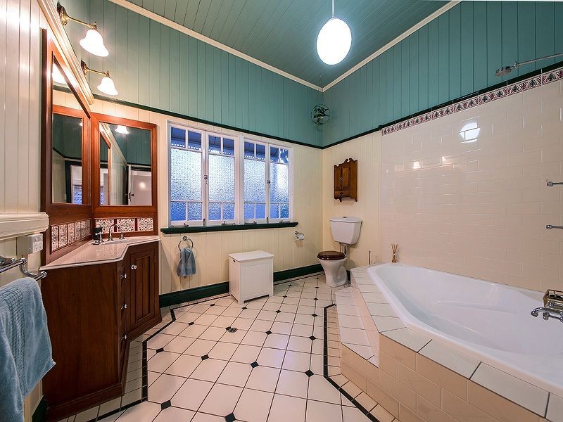 41 Tangorin Street, Wynnum QLD 4178