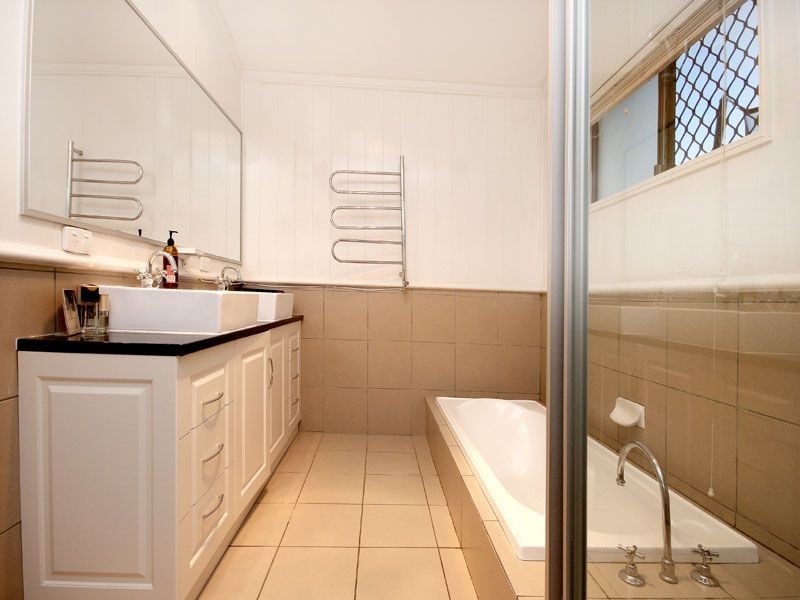 7 Beatty Rd, Thorneside QLD 4158