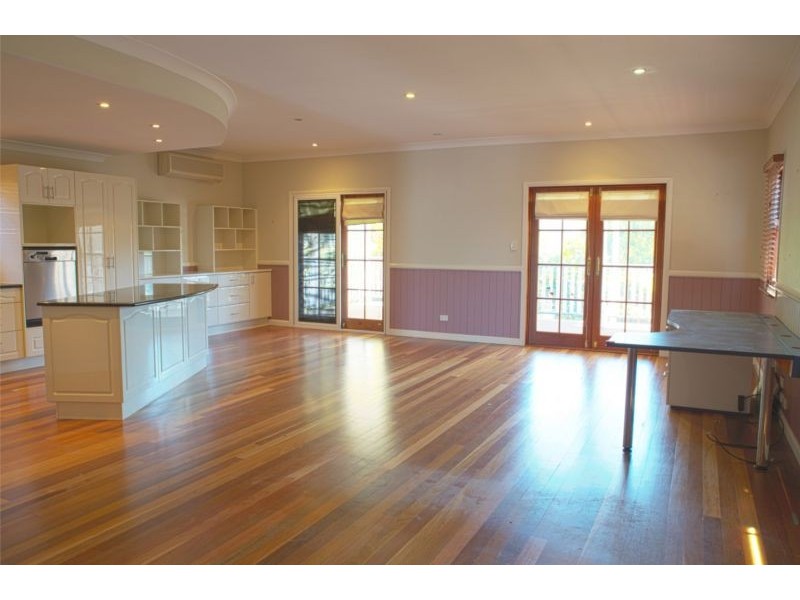 89 Ellen Street, Oxley QLD 4075