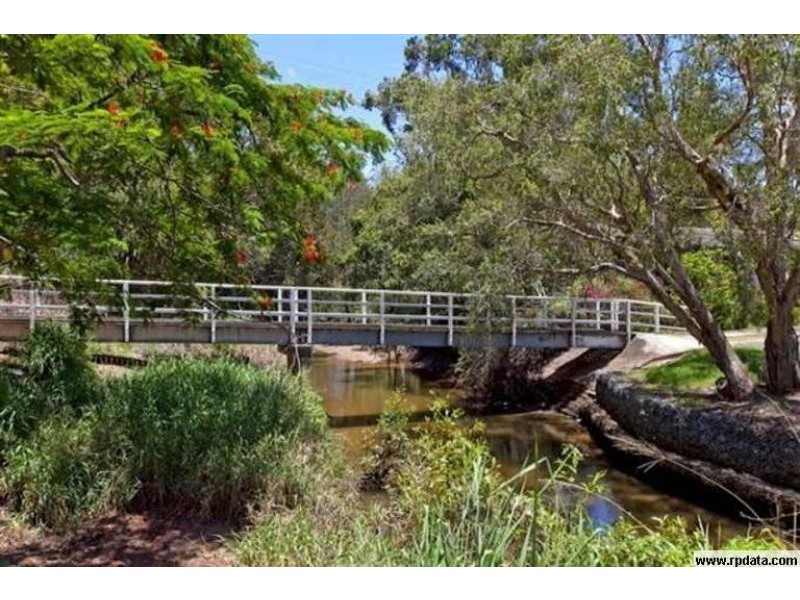 18 Bay Terrace, Wynnum QLD 4178