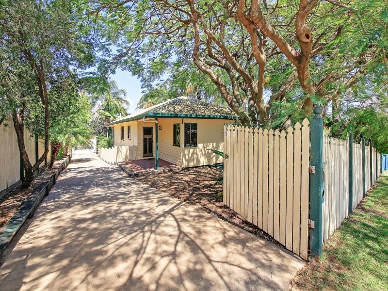 126 Sibley Road, Wynnum West QLD 4178