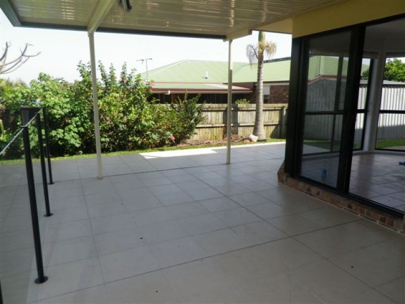 52 Constellation Way, Wynnum QLD 4178