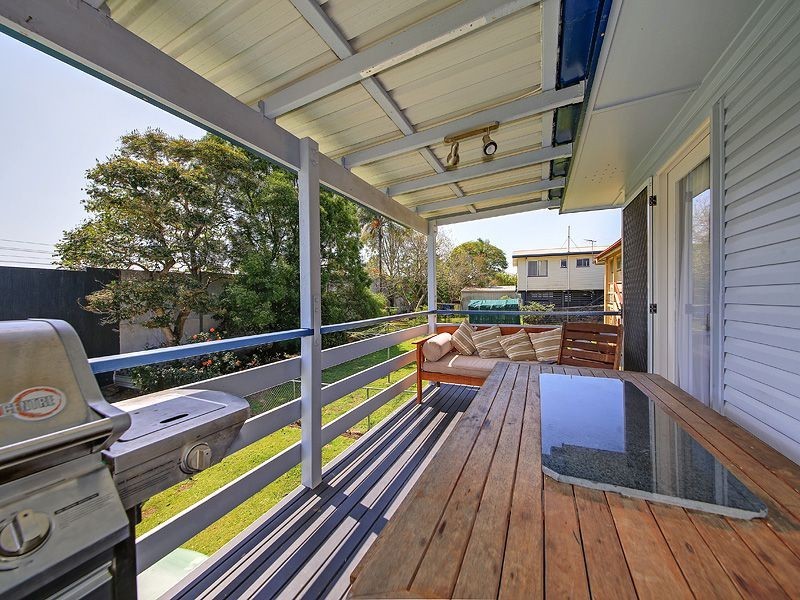 51 Curve Avenue, Wynnum QLD 4178