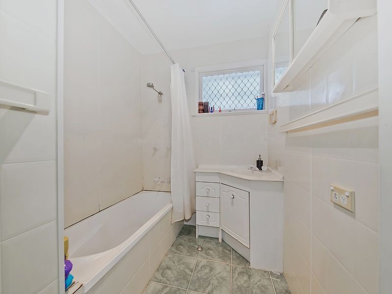 51 Curve Avenue, Wynnum QLD 4178