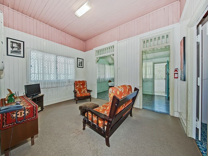 30 Ambool Street, Lota QLD 4179