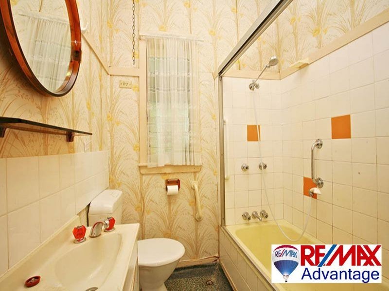 294 Chatsworth Rd, Coorparoo QLD 4151