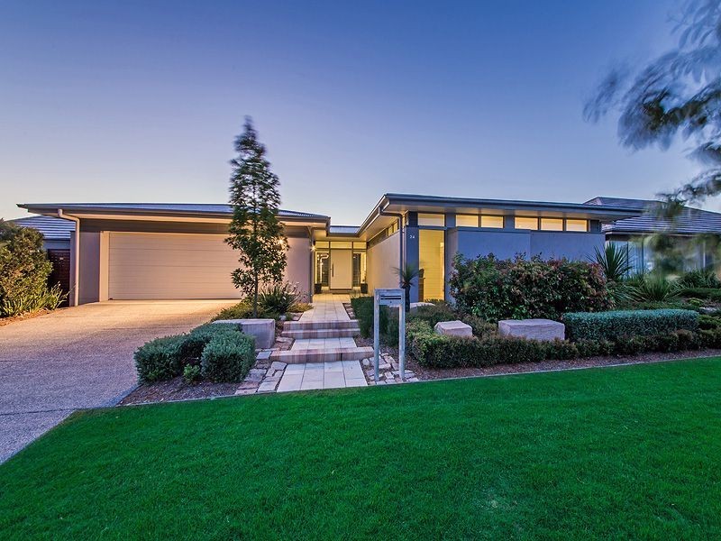 24 Esk Cr, Wakerley QLD 4154