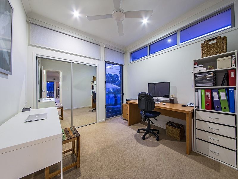 24 Esk Cr, Wakerley QLD 4154