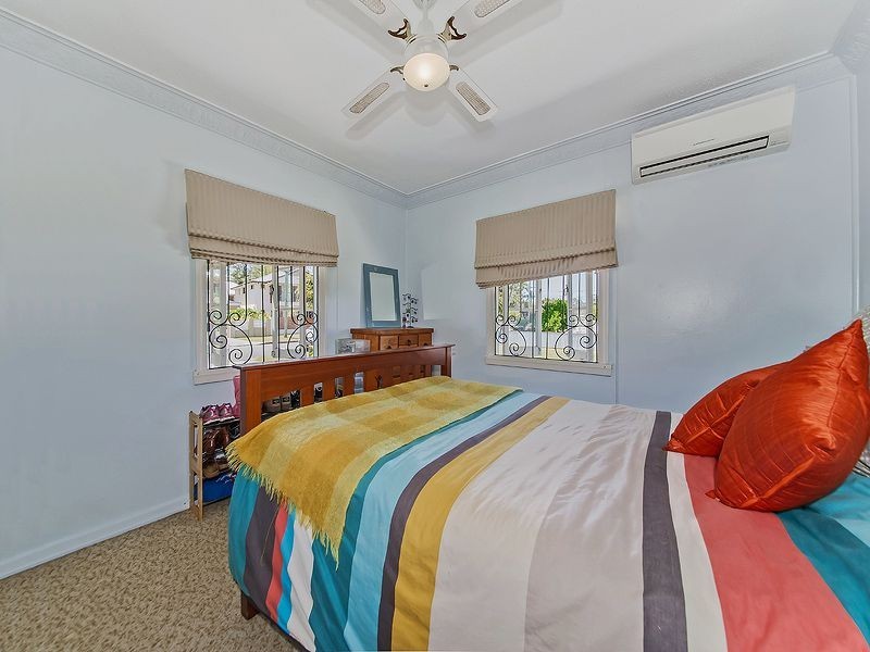 162 Blackwood Rd, Manly West QLD 4179