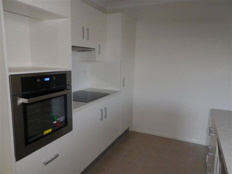 31 Kitchener Street, Wynnum QLD 4178