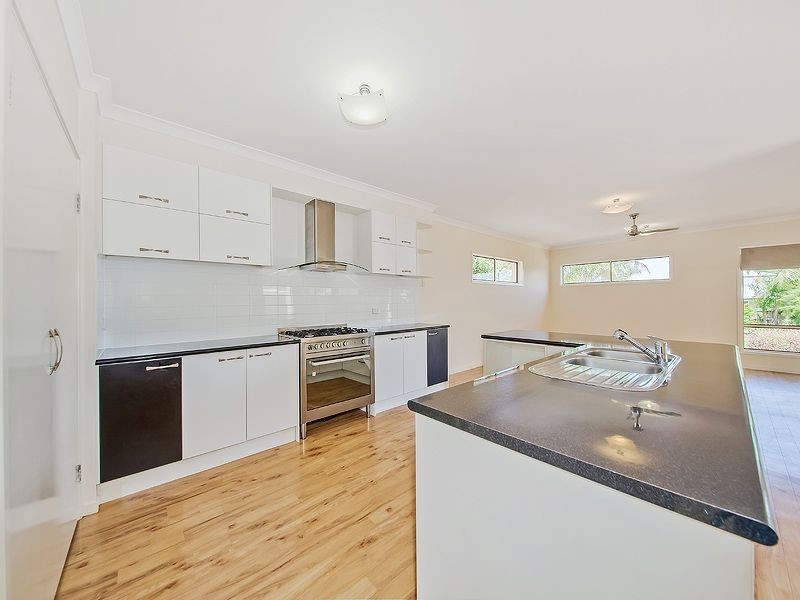 48 Foch Street, Wynnum West QLD 4178