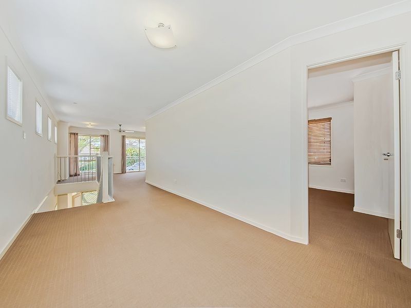 48 Foch Street, Wynnum West QLD 4178