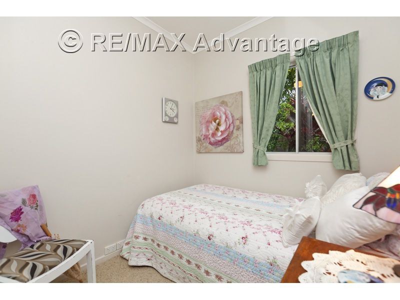 20 Earl Parade, Manly QLD 4179