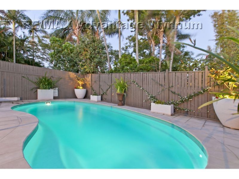 56 Macdonald St, Lota QLD 4179