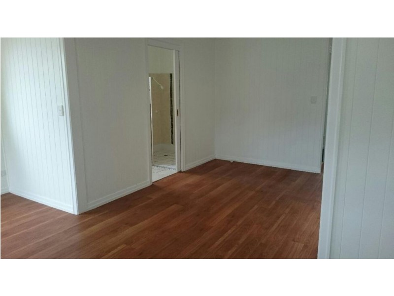 26 Outram Street, Lota QLD 4179