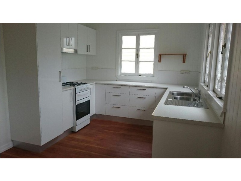 26 Outram Street, Lota QLD 4179