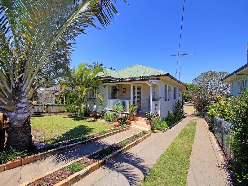 50 Roseneath Parade, Wynnum West QLD 4178