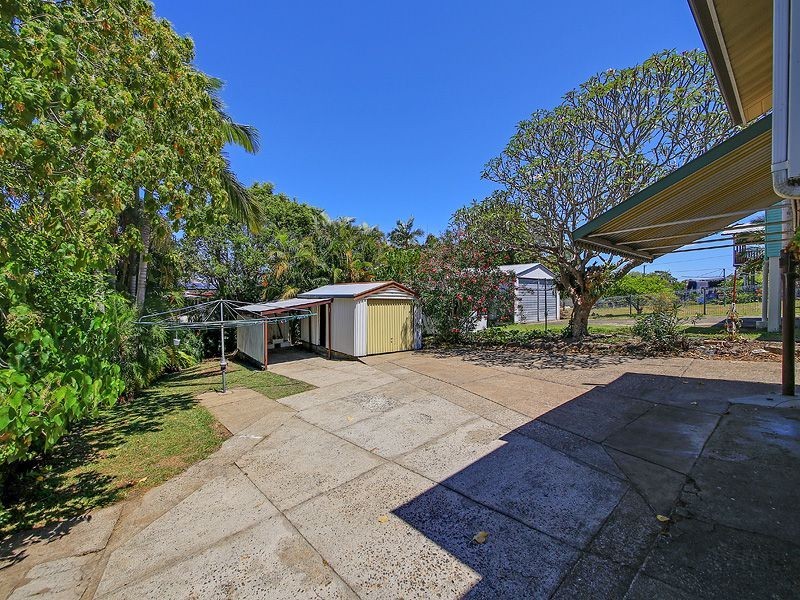50 Roseneath Parade, Wynnum West QLD 4178