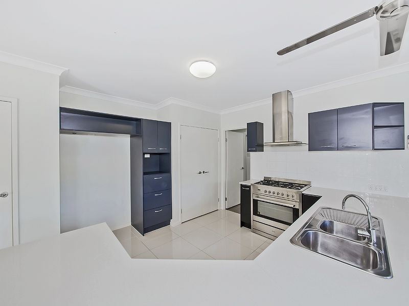 28 Bridgewater Place, Lota QLD 4179