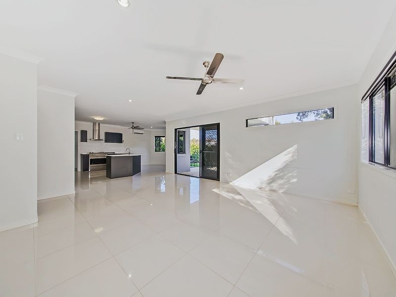 28 Bridgewater Place, Lota QLD 4179
