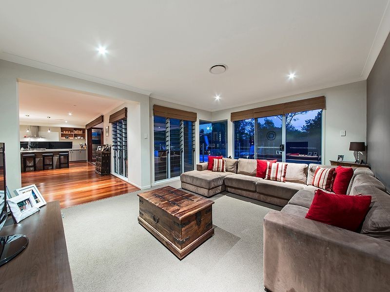 24 Paperbark Place, Wakerley QLD 4154