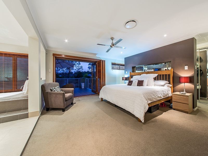 24 Paperbark Place, Wakerley QLD 4154