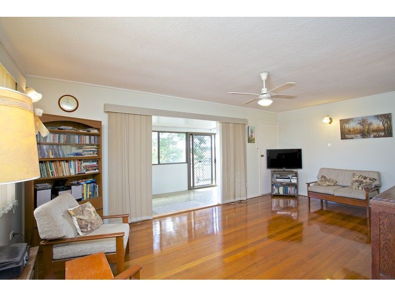 21 Natasha St, Wynnum West QLD 4178