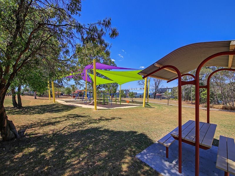 1 Norfolk St, Hillcrest QLD 4118