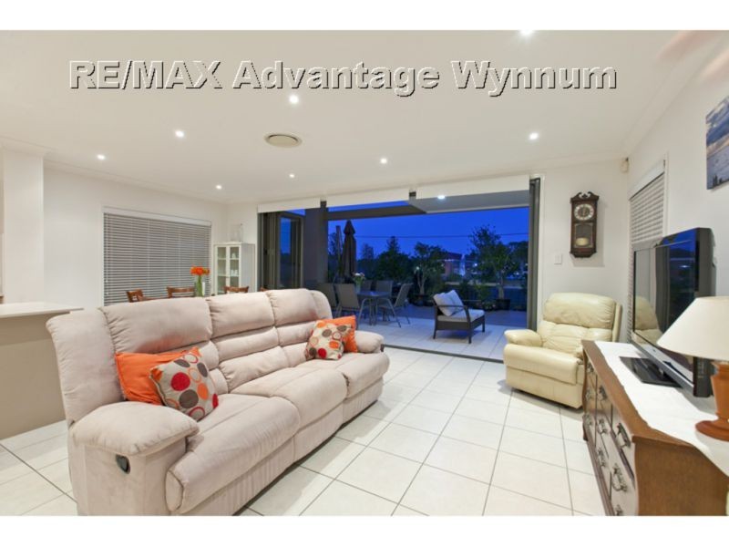 9 Parkview Ave, Wynnum QLD 4178